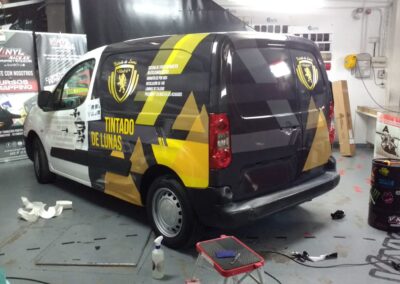 GrafiRótulo Rotulación Tintado Lunas Madrid