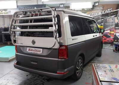 VOLKSWAGEN TRANSPORTER T6 CALIFORNIA BEACH